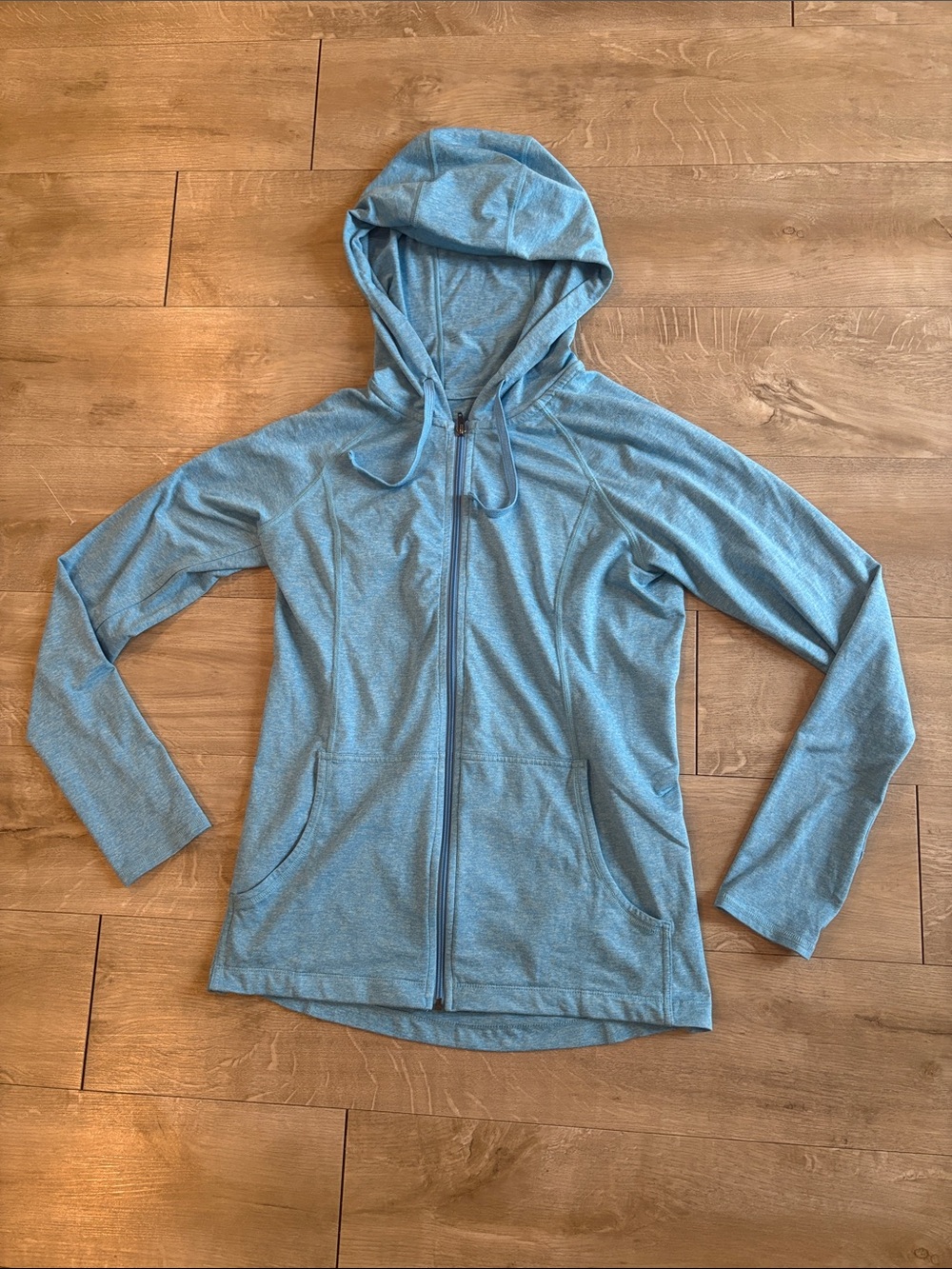 Patagonia Light Blue Long Sleeve Hooded Shirt Size XS

Ptp 17